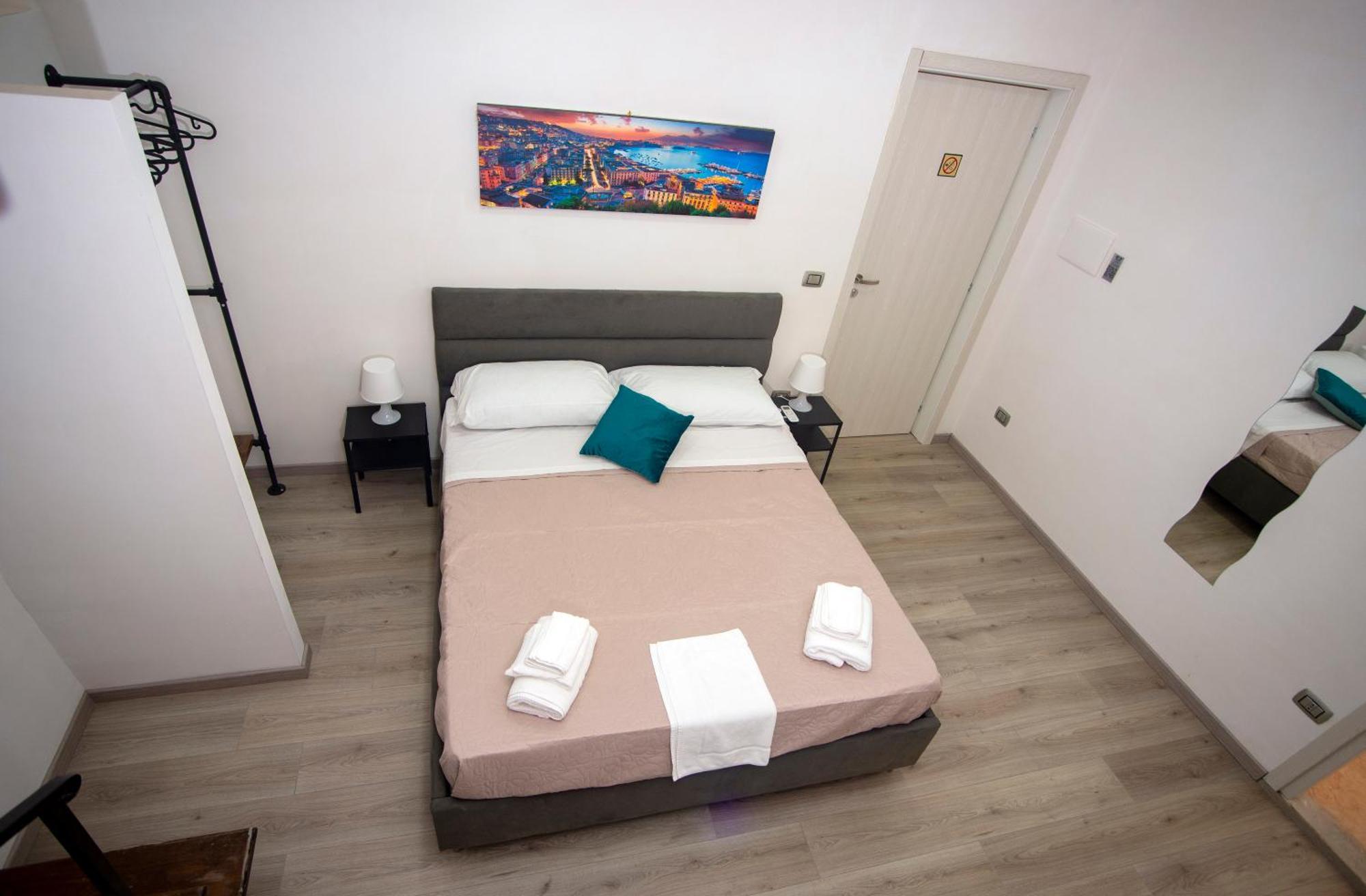 Na City Rooms 나폴리 외부 사진